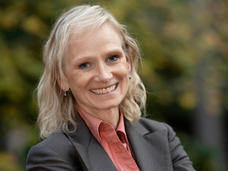 Headshot of Debra Rogan outside