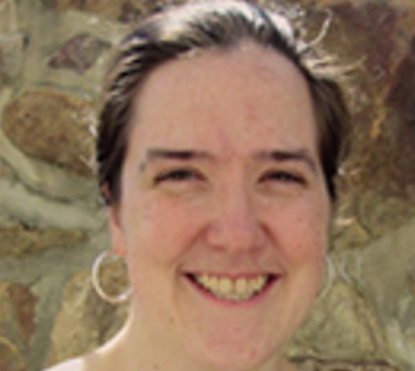 Headshot of Tara Fox