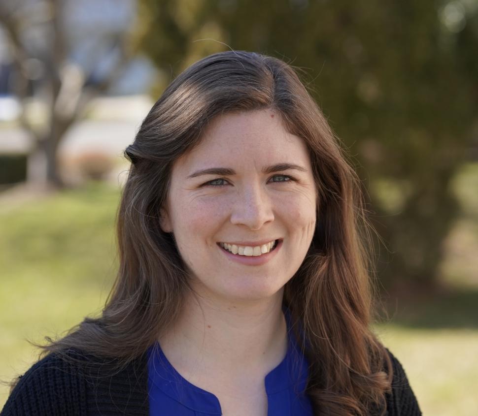 Kelly Crotty headshot