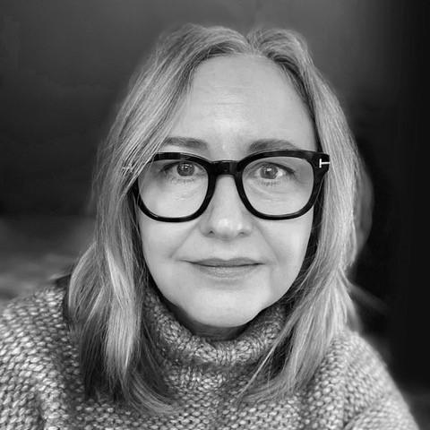 Headshot of Carolyn Taylor 