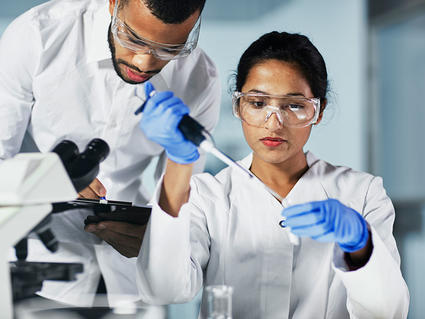 Medical Research Scientists in laboratory