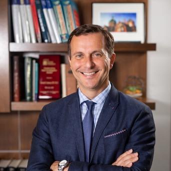 Image of 2024 OIA recipient Maciej Lesniak