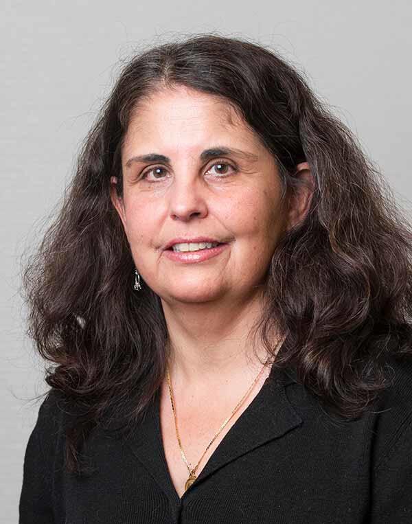 Headshot of Geraldina Dominguez