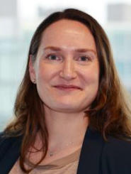 Headshot photo of Dr. Anna Laura Ross