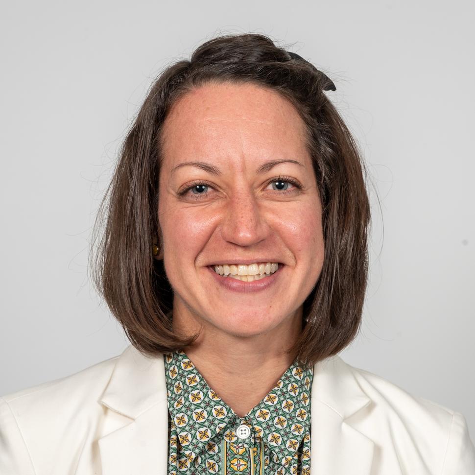 Headshot of Elise Garton