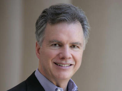 Headshot of Robert Croyle.
