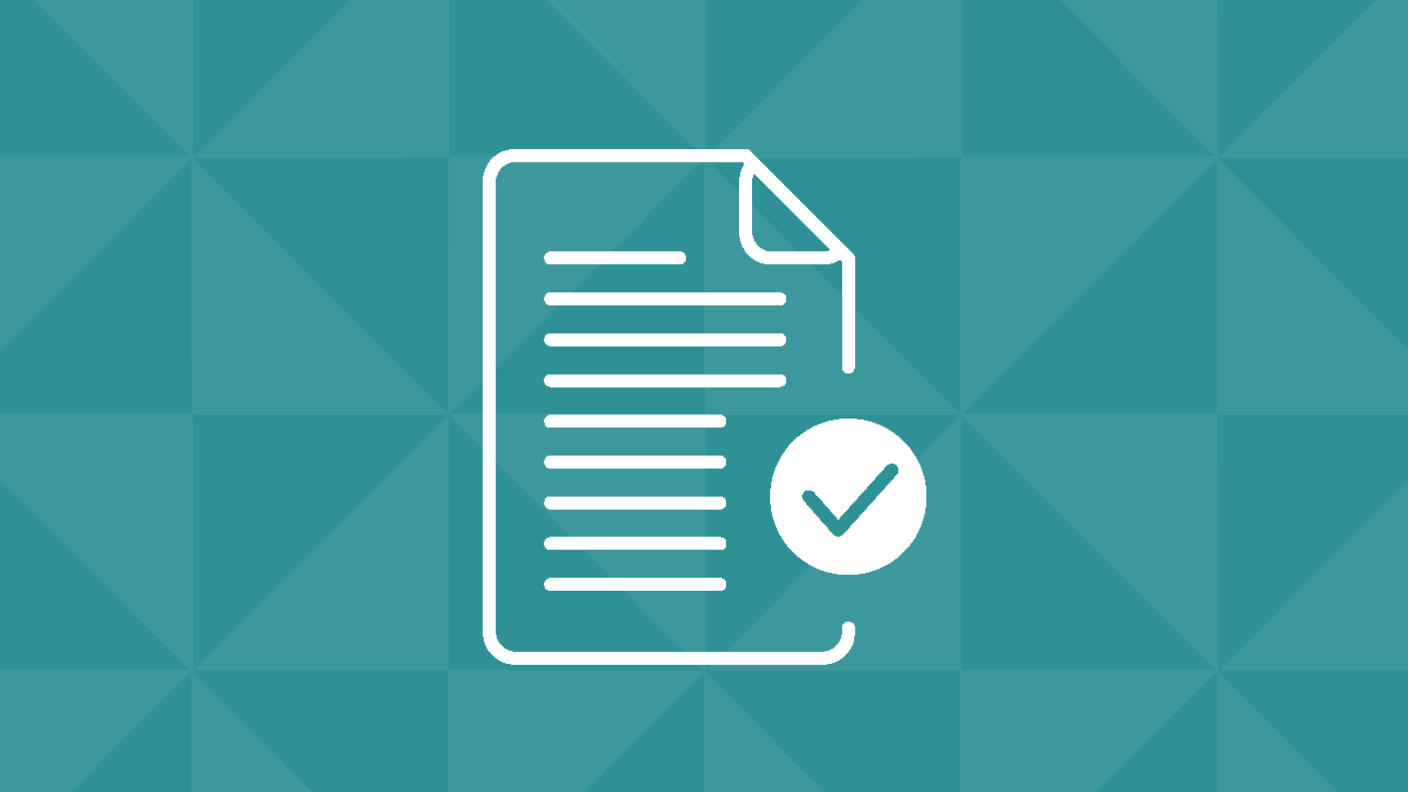 Ícono de una página con una marca de verificación que representa el proceso editorial.