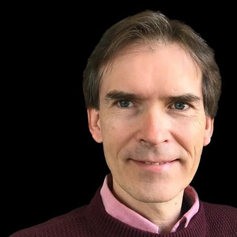 Dr. Stefan Maas